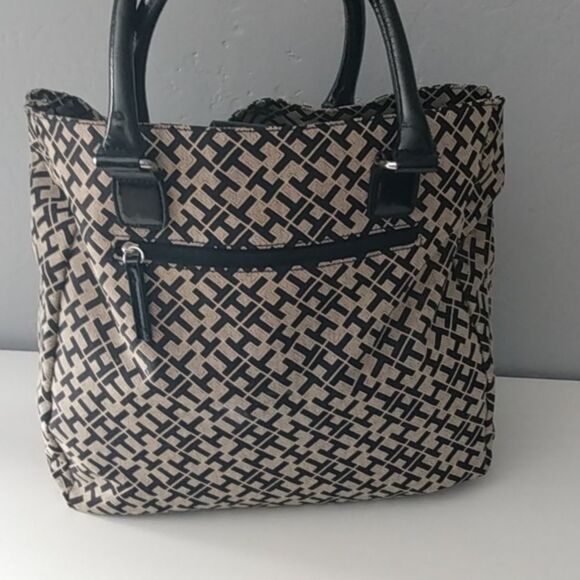 Tommy Hilfiger Tote - Picture 2 of 12